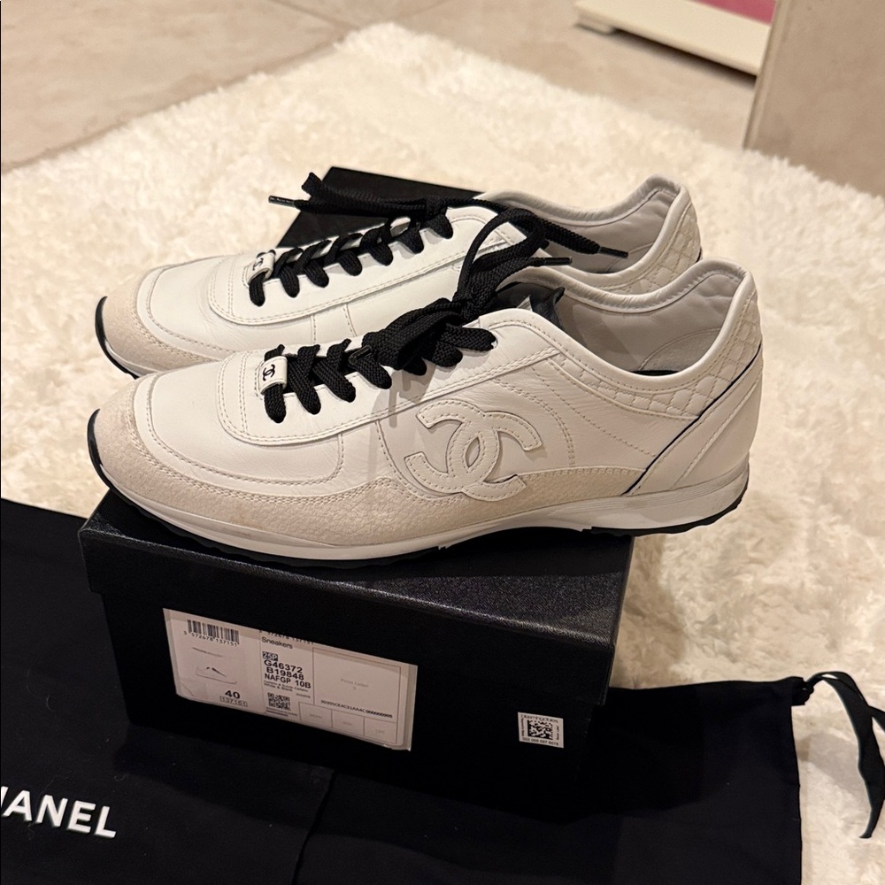 Chanel White Sneakers women’s 40… - Picture 9 of 13